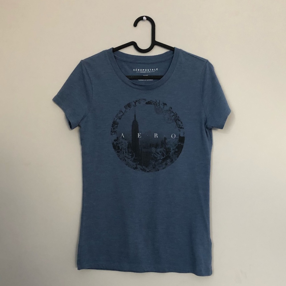 Aeropostale graphic tee